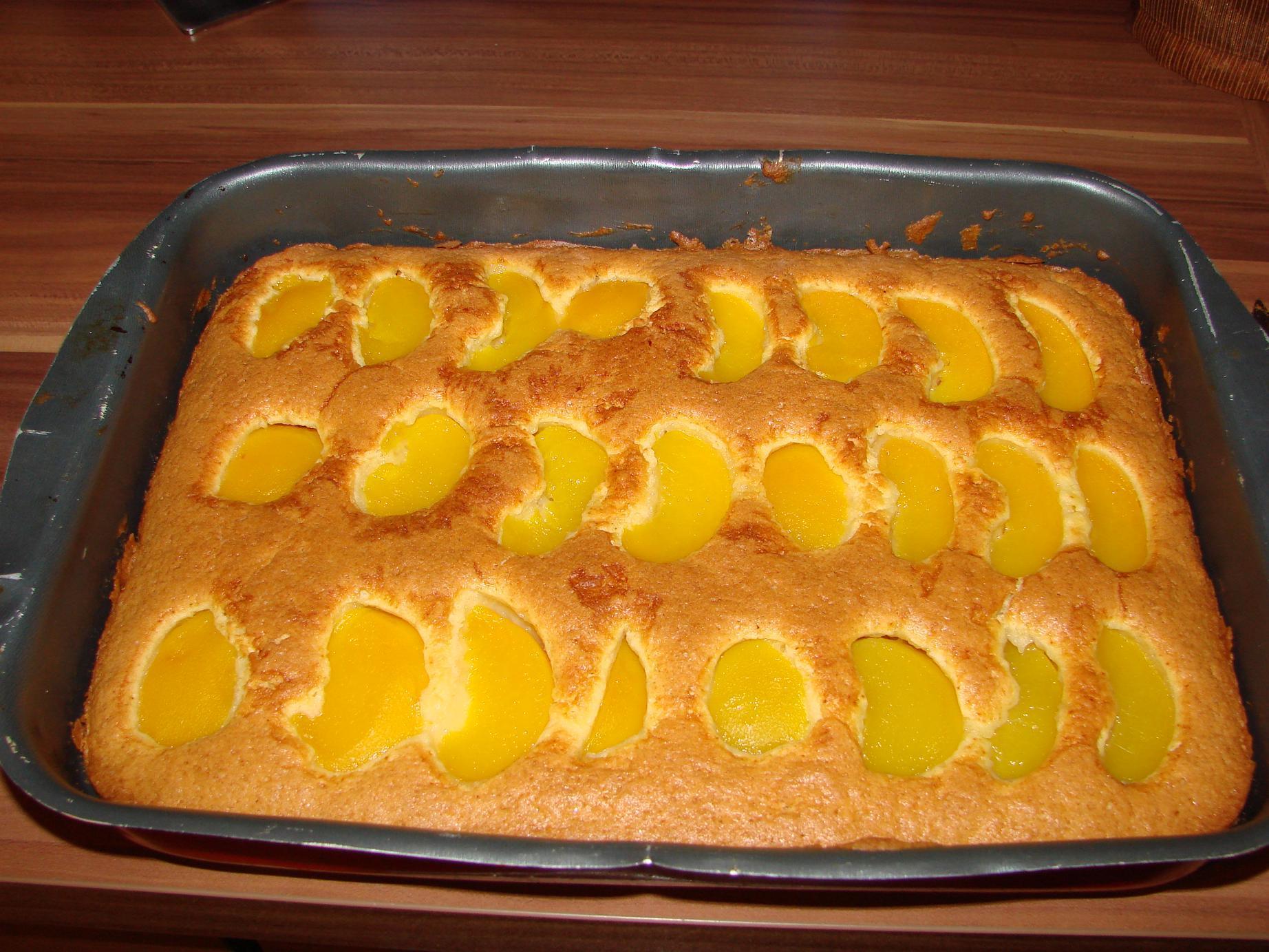 Пирог с маринованными персиками рецепт с фото