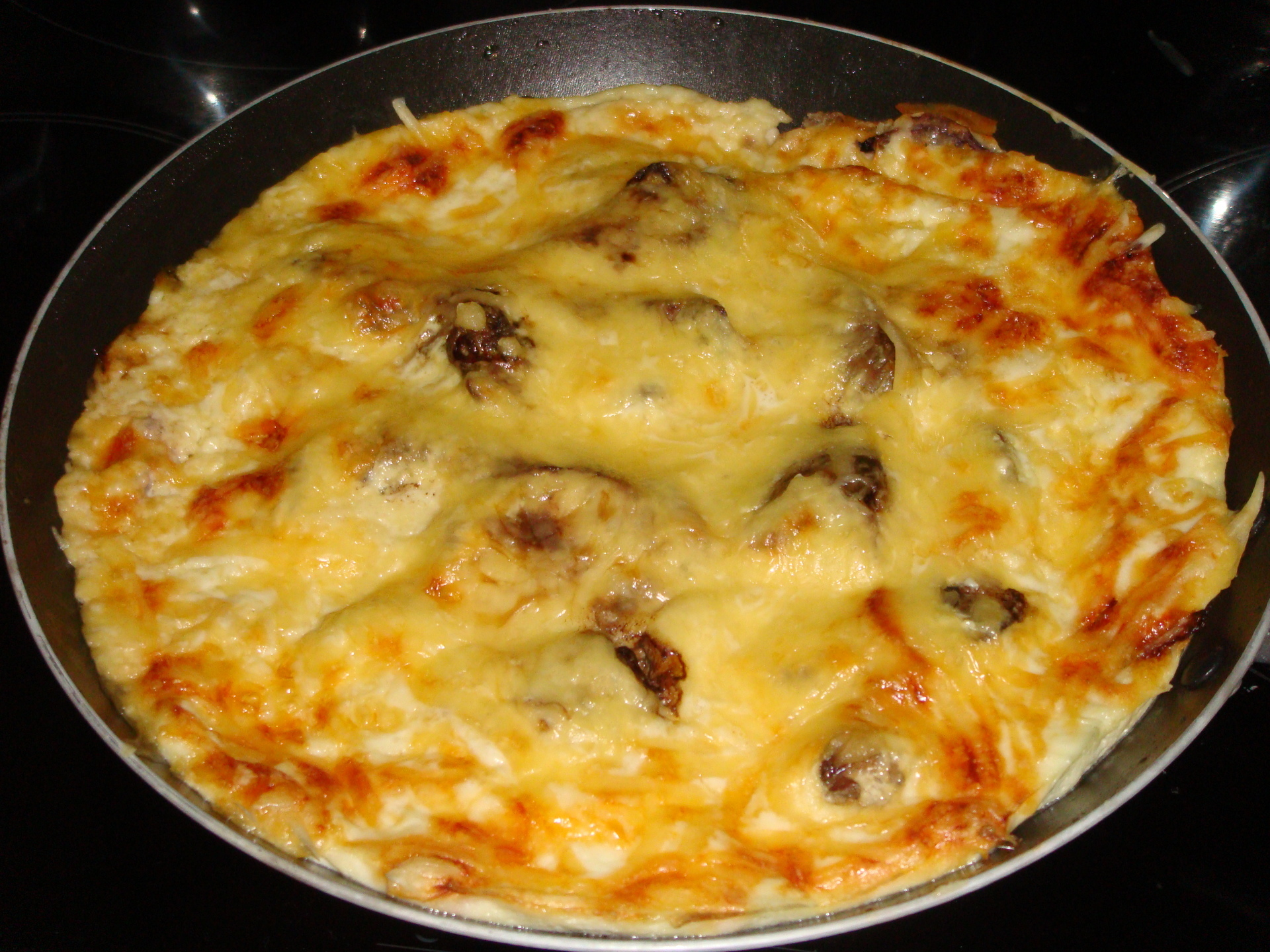 рецепт куриной печени с грибами шампиньонами в сметане на сковороде пошаговый рецепт с фото | Дзен