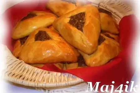 Треугольнички с маком (уши амана) или гументаши (hamantaschen)