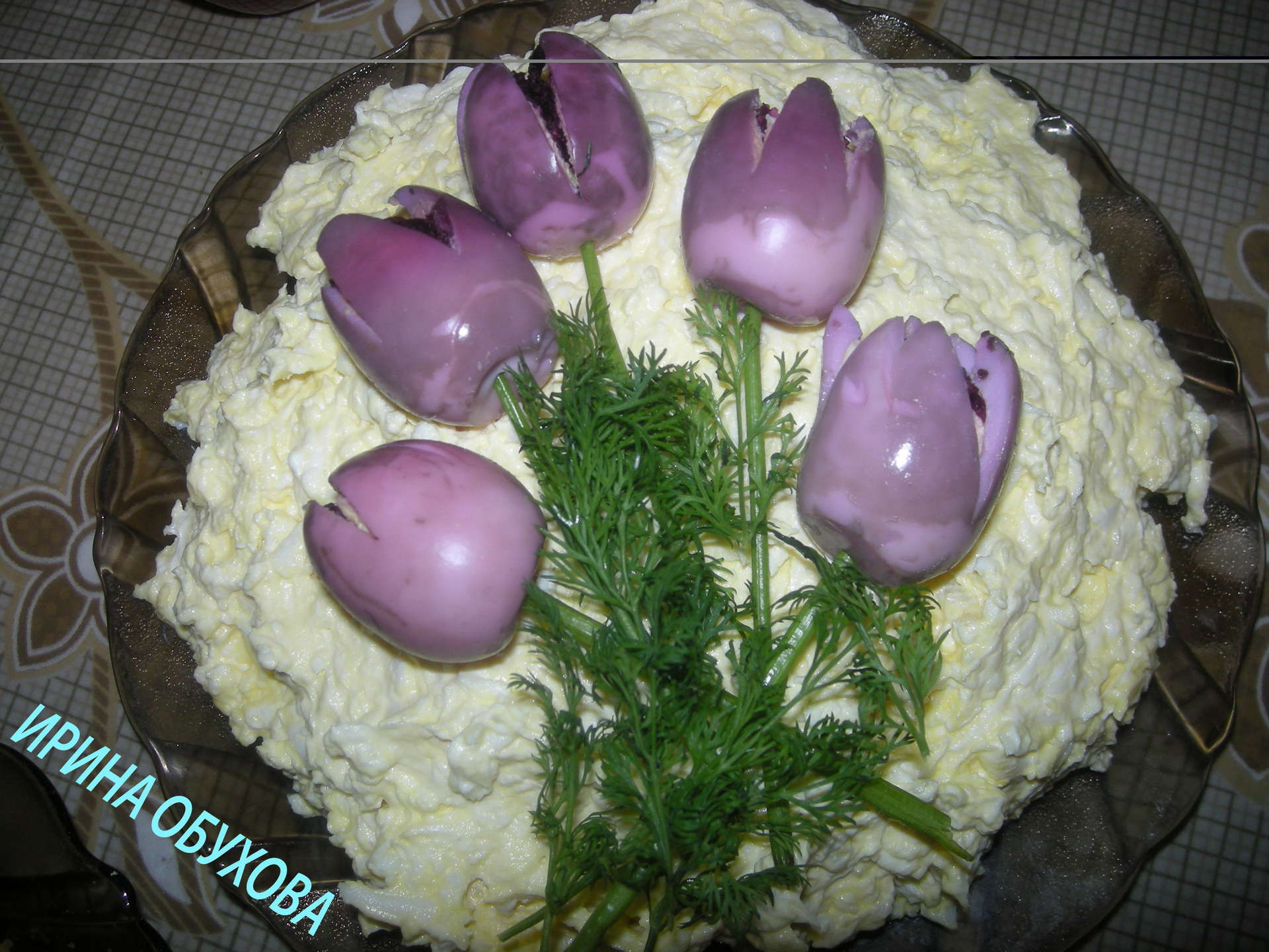 Салат тюльпаны из яиц