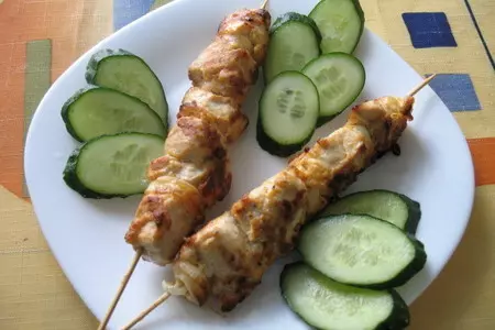 Шашлычки куриные на шпажках