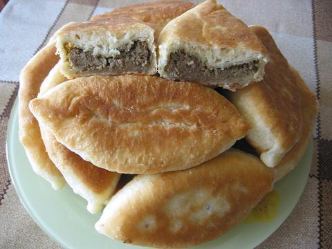 Домашние жареные пирожки с ливером (печенью и сердцем)