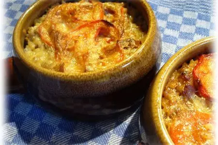 Каша с мясом в горшочке