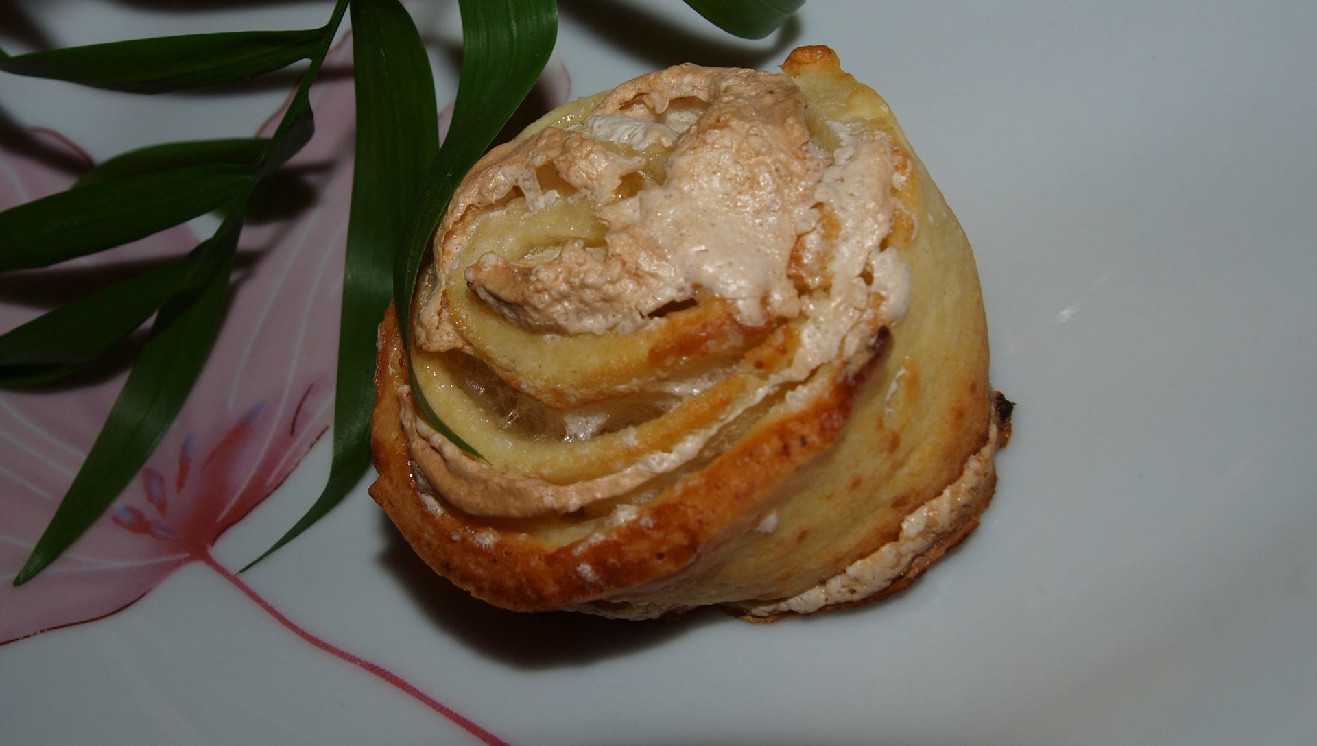 Творожное печенье-розочки с безе – пошаговый рецепт приготовления с фото