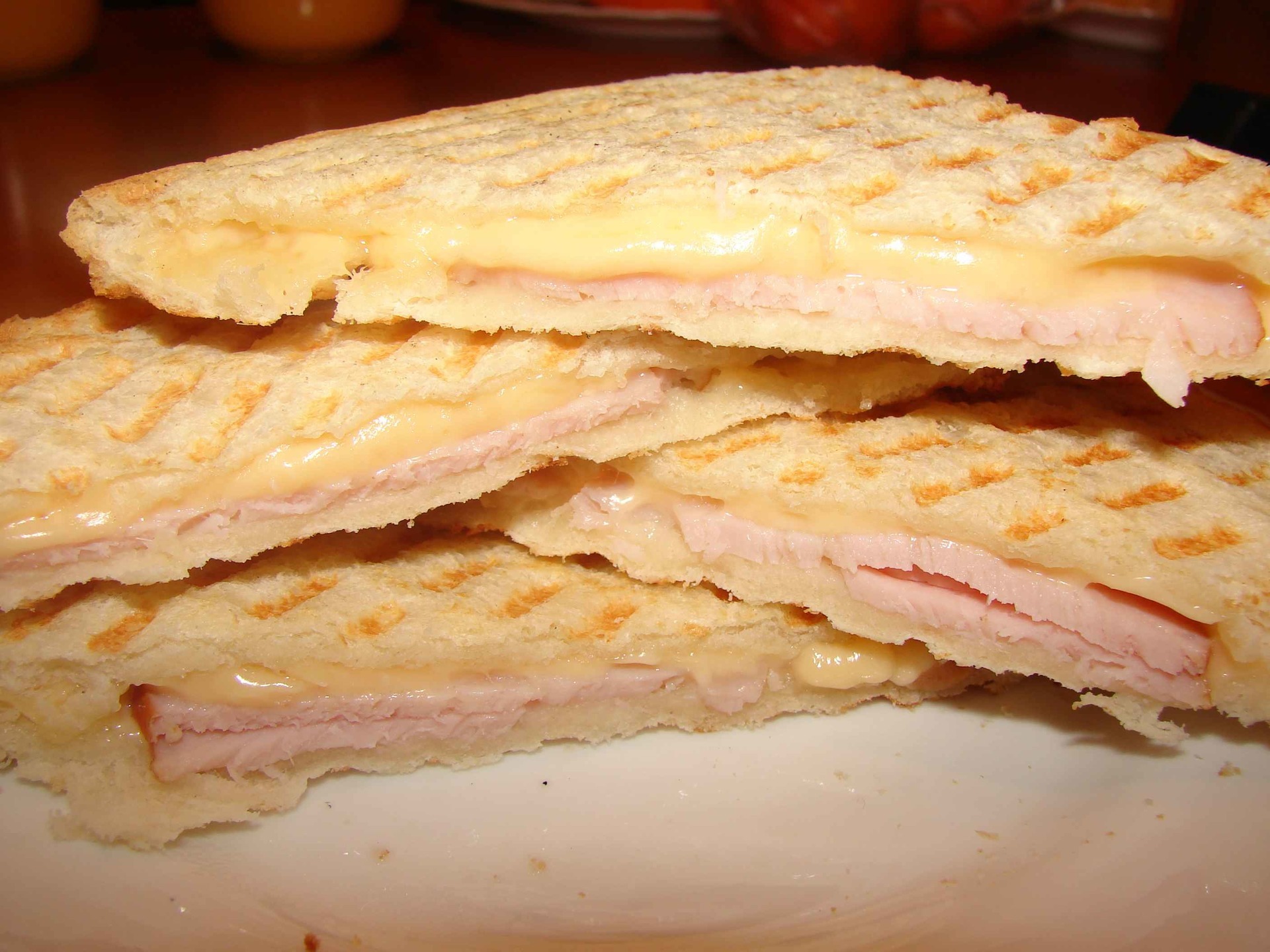 Вкусные бутерброды (10 рецептов с фото) - рецепты с фотографиями на Поварёбородино-молодежка.рф