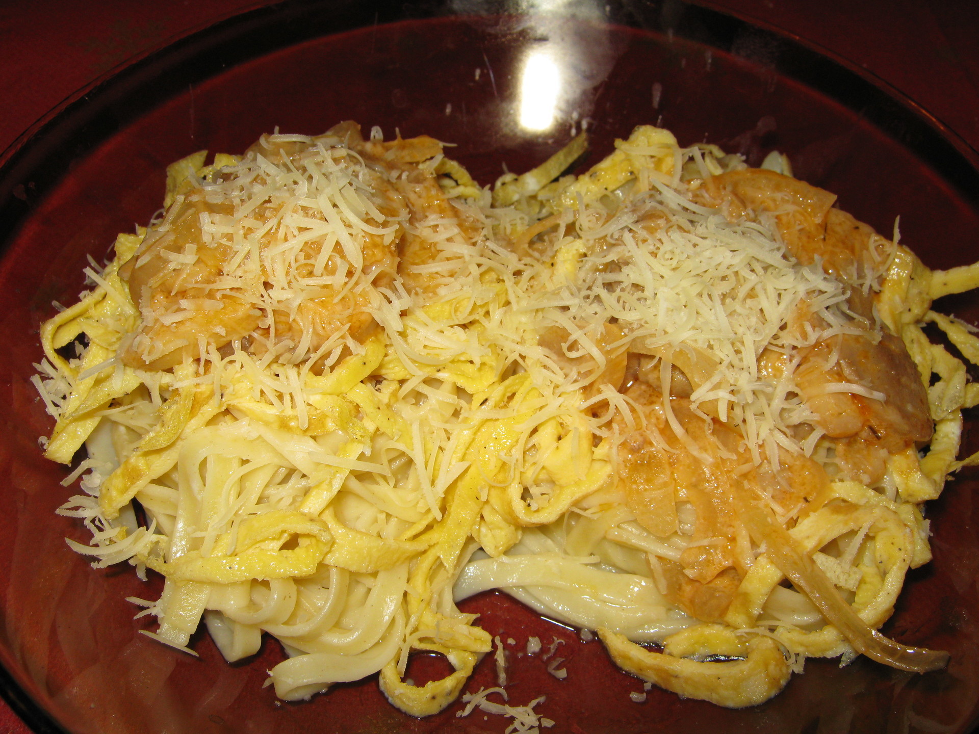 Гнездо спагетти с яйцом