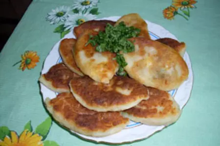 Пирожки с курицей и капустой