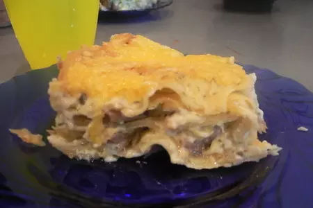 Лазанья с курицей и шампиньонами