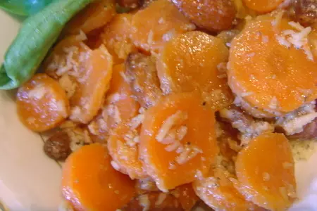 Кускус из моркови c кардамоном и с сухофруктами