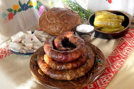 Деревенская пальцемпханная колбаса