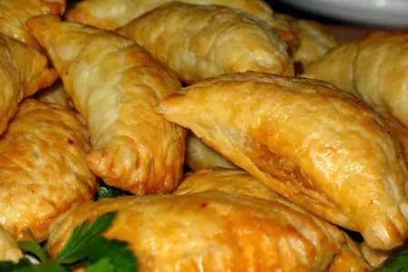 Сырно-оливковые эмпанадильяс (empanadillas)