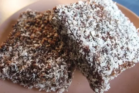 Домашнее пирожное mocha lamingtons