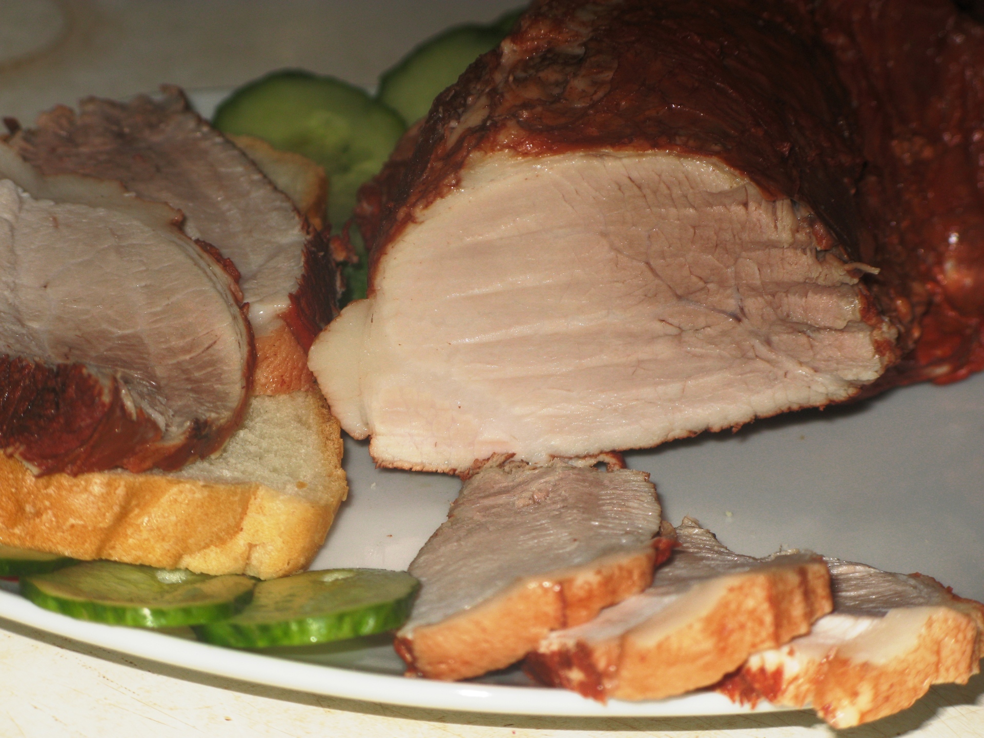 Свиной окорок в духовке - 8 вкусных рецептов приготовления с пошаговыми фото