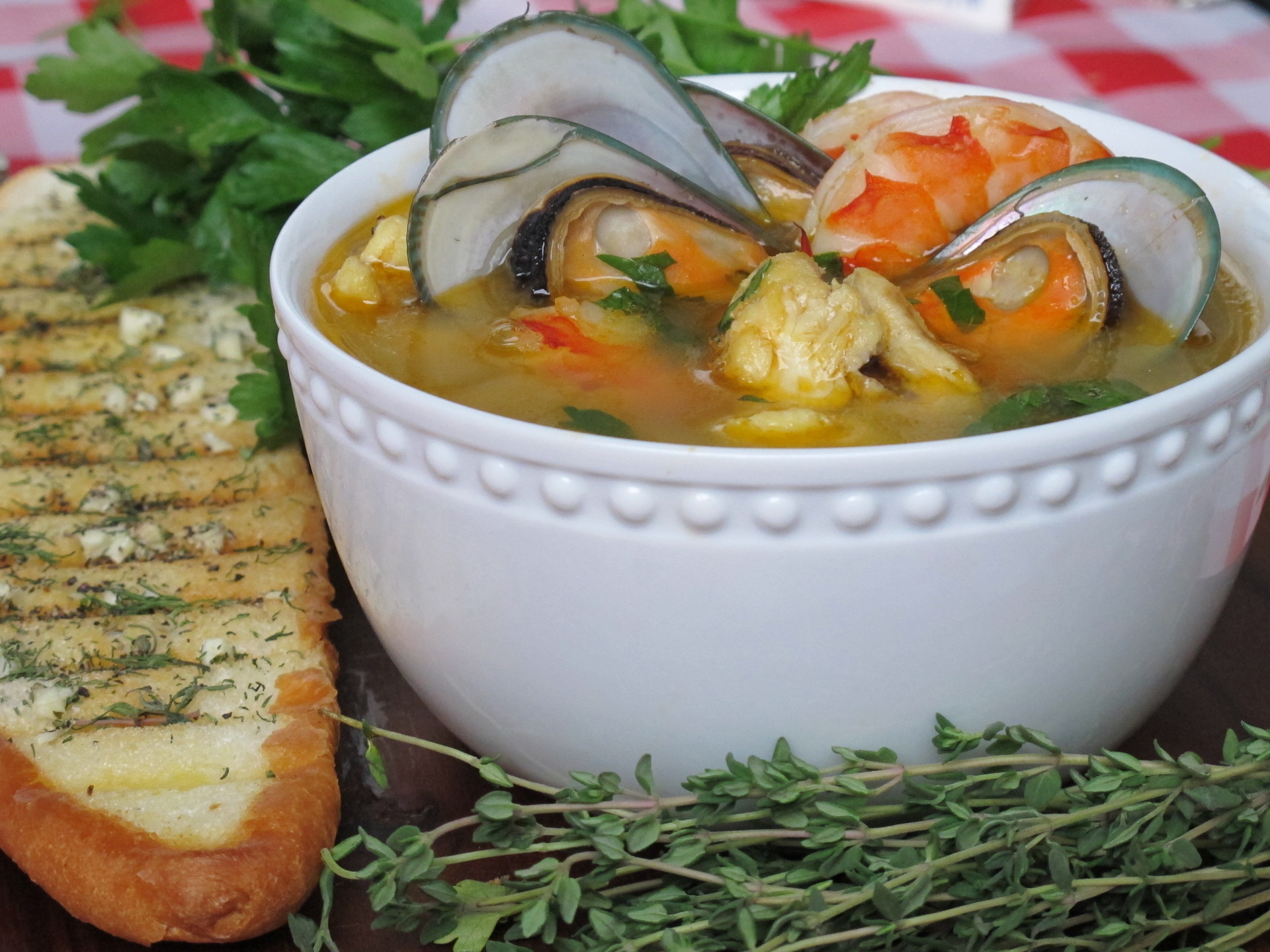 По мотивам французского рыбного супа буйабес - bouillabaisse - пошаговый  рецепт с фото (25158 просмотров)