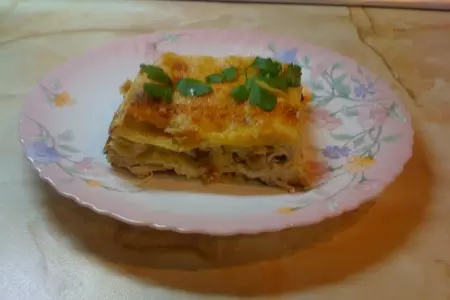 Лазанья с курицей и шампиньонами